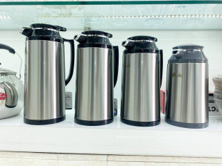 فلاسک مارک آبرون ساخت ایران جنس داخل شیشه گنجایش ۱/۹ لیتر نگهداری بالای ۶ ساعت