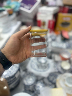 بانکه ادویه پیرکس مربع وارداتی ساخت چین دهنه ۶ سانت و ارتفاع ۸ سانت درب بامبو واشردار